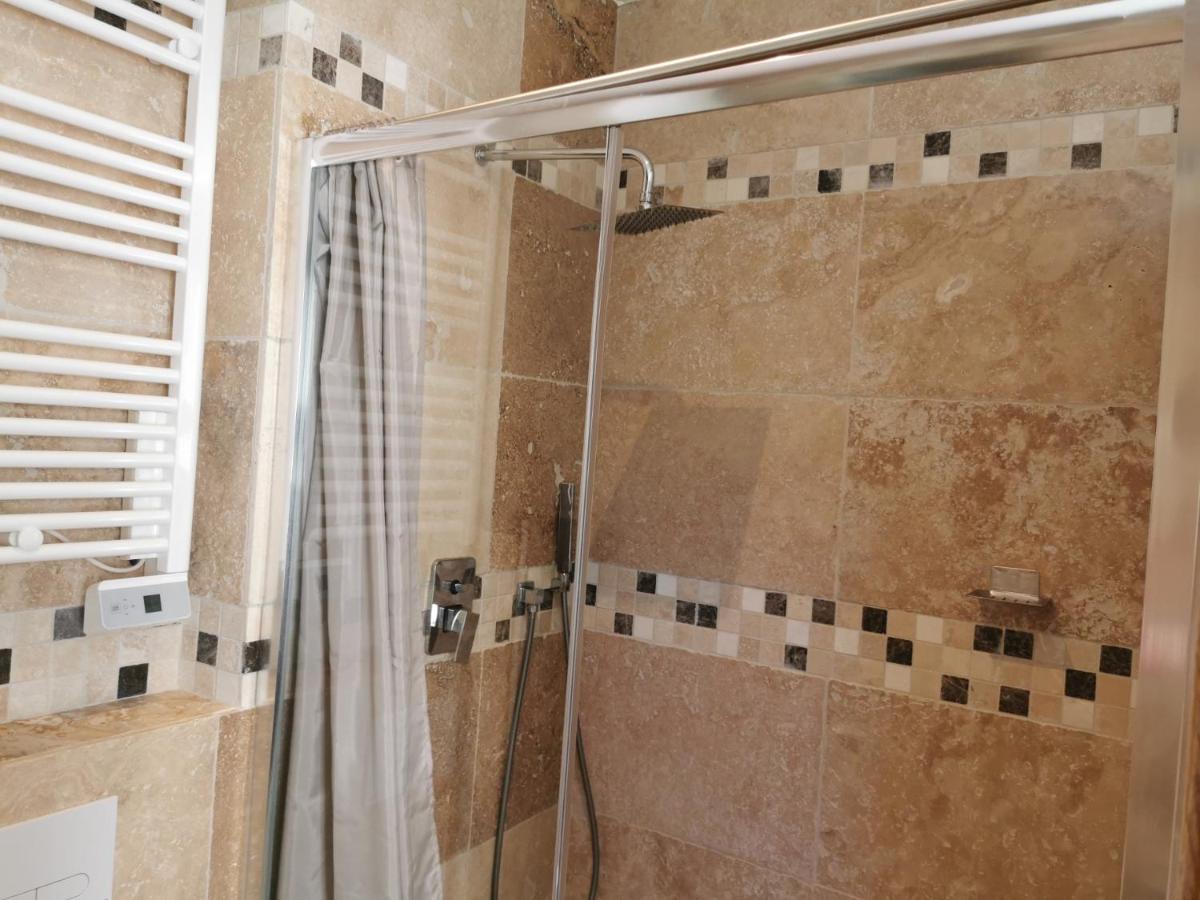 Beachside Appartement In Center Of Cannes Bagian luar foto